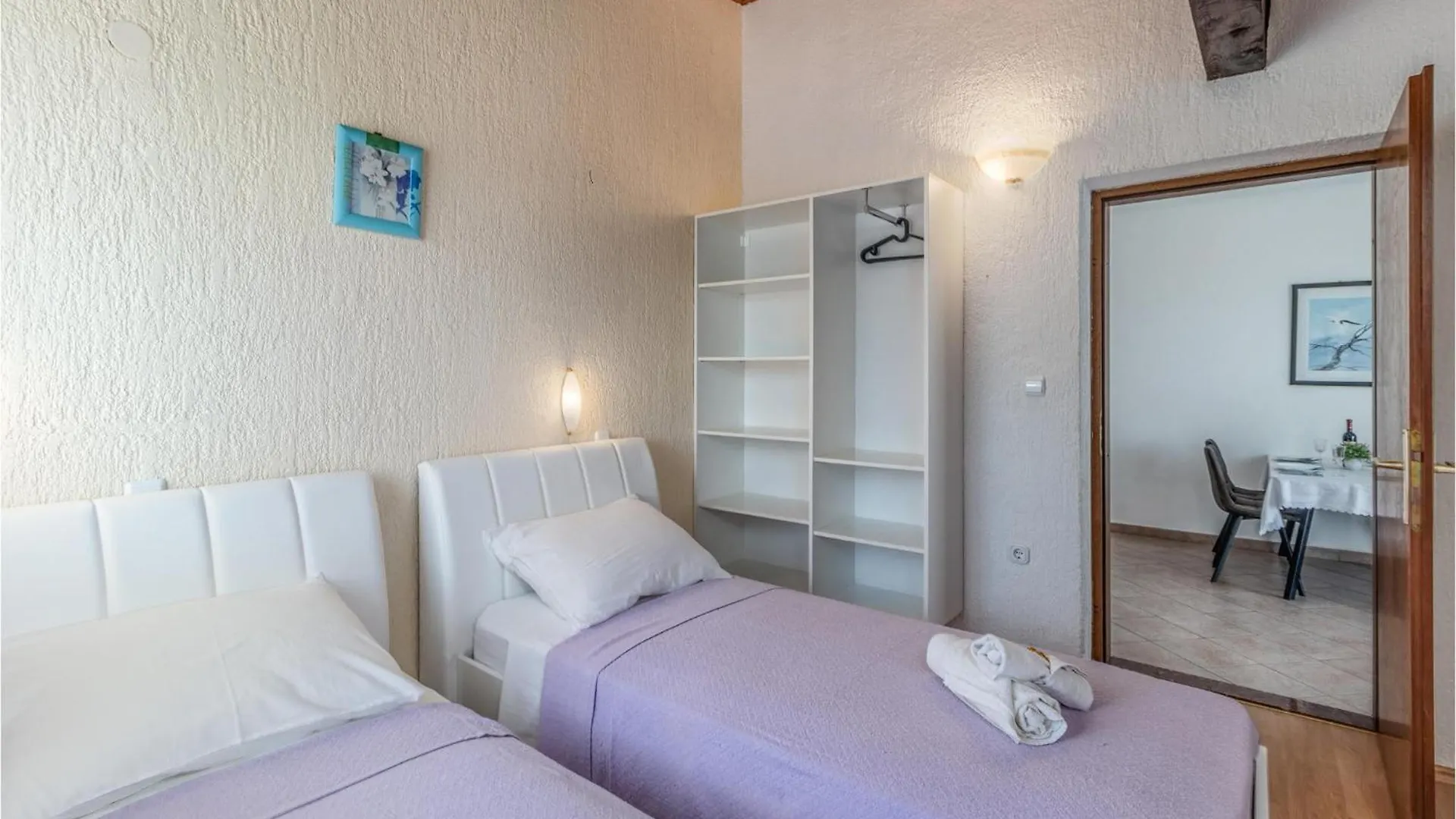 2 Bedroom Stunning Apartment In Jadranovo Croatia
